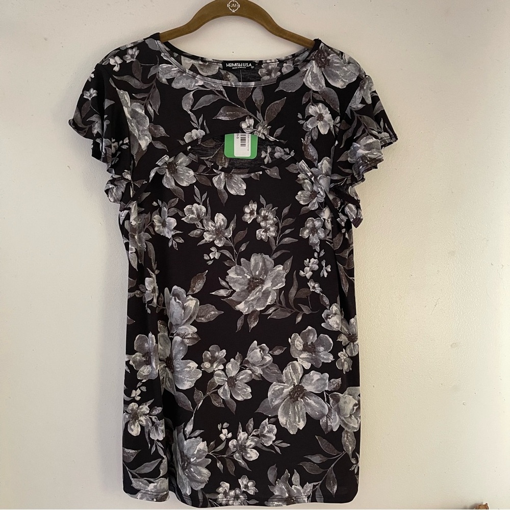 NWT Boutique Heimish USA Floral Short Sleeve Cut Out Blouse